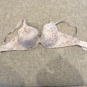Victoria’s Secret Lined Perfect Coverage Bra 34DDD